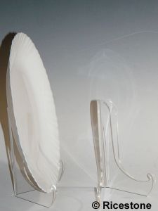 51a) Chevalet acrylique (H=15cm), Présentoir de plaque, assiette.