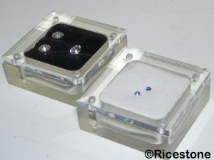 Boîte de gemmologie 6x6 Acrylique fermeture aimantée. 