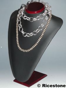 2d) Buste pour collier de hauteur 36cm; ECONOMIQUE.
