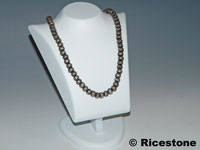 Buste thermo-form pour collier