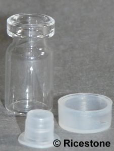 1a) Bouteille (petite) en verre, 1,8cc avec bouchon