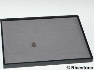 6) Plateau pour 100 bagues présentoir de bijoux, 26x36 cm.