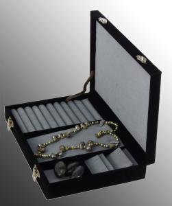 Coffret multi-bijoux recouvert de feutrine noire 18x26 cm
