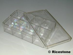 7g) Boite Plastique transparente 23x13cm, 8 compartiments.