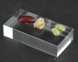 3da) Plaque acrylique, socle présentoir 3x6x1.5cm