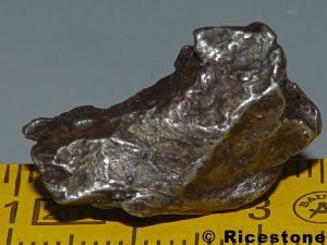  Météorite, sidérite<BR>Sikhote-Alin, 9,75g.