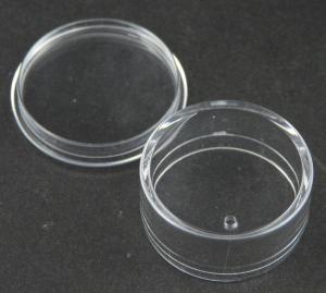 Boite plastique ronde 3.2 cm avec Cul perc permettant de chasser l'air lorsque l'on ferme la boite