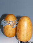  Présentoir en bois brun pour bracelet