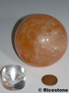 92a) Support acrylique Ø 3,5cm, Présentoir minéraux: œuf - boule 