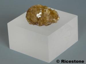 5c) Socle acrylique, présentoir pour minéraux 5x5x3cm  