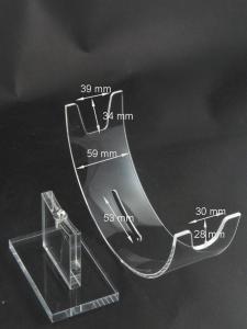 Les dimensions du présentoir orientable pour sabre