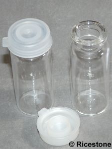 1k) Bouteille en verre de contenance 12cc avec large goulot 