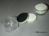 Boite de gemmologie ronde en plastique de Ø 3.2 cm