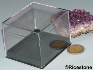 2g) Boite plastique pour minéraux PM5, 75 x 65 x 55 mm.