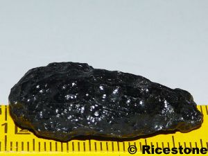 Tectite noire<BR>Thailandite de 7.55g