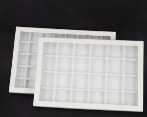 Les deux type de coffret celui pour les boites 3x3 cm et 4x4 cm