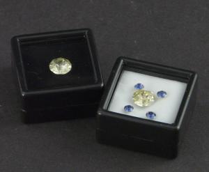 1ba) 20x Boites de diamantaire 3x3 cm noire, dessus verre.