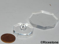 socle octogonal acrylique pour minéraux