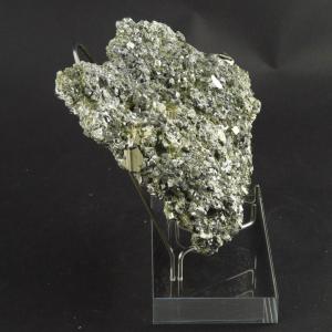 Vue de cot du prsentoir de minraux et la pyrite de 2.5 kg