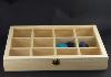 3b) Coffret fabriqué artisanalement bois naturel 25x37x5cm, 12 casiers.