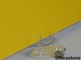 Prsentoir-plastique-de-tranche-de-minral-ou-mtorite