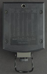Vue arrière de la Konustar-10 avec la table des mesures d'angle
