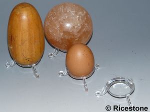 3) SOCLES et PRÉSENTOIRS pour sphères, boules et œufs...