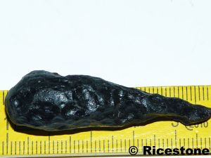 Tectite noire<BR>Thailandite de 7,75g