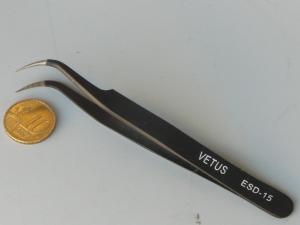 9ea) Pince brucelles ESD-15 courbe pointe fine. Longueur 12 cm