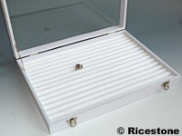 Coffret entirement blanc pour bagues