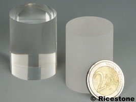 cylindre acrylique comme support de minéraux