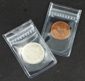 1b) Sachet plastique à Zip de gemmologie 3x5cm.