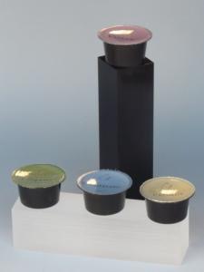 Socle acrylique 4x4x15 cm noir ou translucide pour minéraux et statuettes