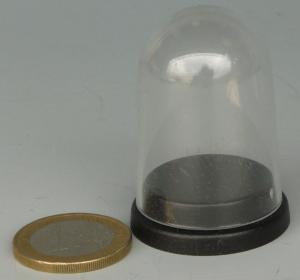 2ab) Dômes en plastique transparent de Micromount. H : 4.5 cm