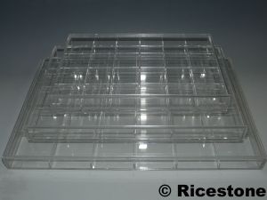 4c) Coffret acrylique 39x26 cm<BR>24 compartiments.