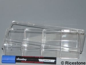 4d) Boite Plastique transparente 19 x 7cm, 4 compartiments.
