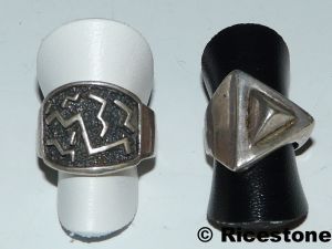 1a) Présentoir de bague : 50x rondelles similicuir.