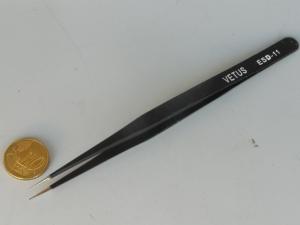9e) Pince brucelles ESD-11 droite pointe fine. Longueur 14 cm