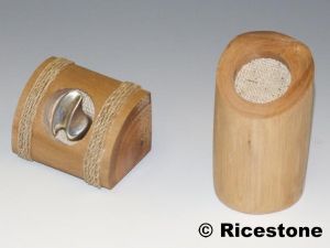 3b) Présentoir pour bague, Artisanal en Bois