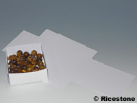 Boite en carton pour le rangement de perles et de petits objets
