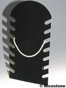 3a) Buste pour 7 colliers, plateau de présentation de bijoux. H=35 cm