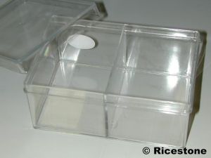 2b) Boite Plastique transparente 12x 8cm, 2 compartiments.