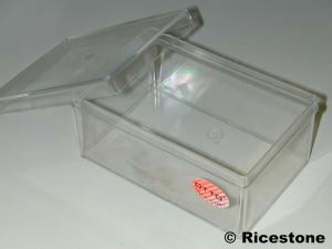2a) Boite Plastique 12.5 x 8.4cm, transparente