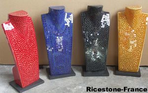 5a) Buste Déco-Vitrine, lumineux<BR>résine - Mosaique, 30cm, col en V.