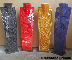5c) Buste Déco-Vitrine, lumineux<BR>résine - Mosaique, 60cm, col en V.
