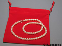 pochette cadeau en tissus rouge